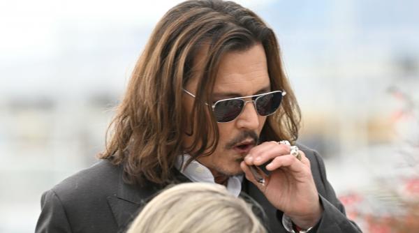 johnny depp batut joc hollywood festivalul film cannes