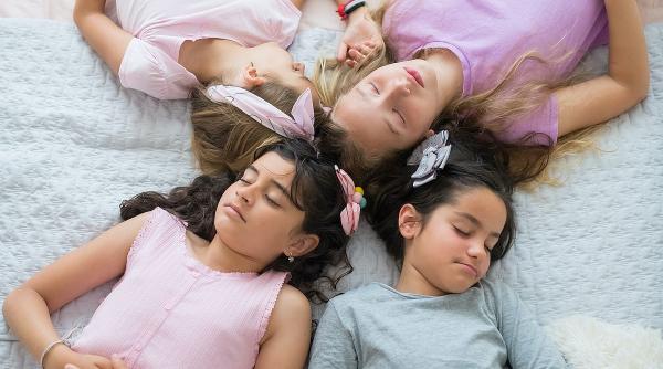 copiii romani uitati autoritati alocatia este gluma