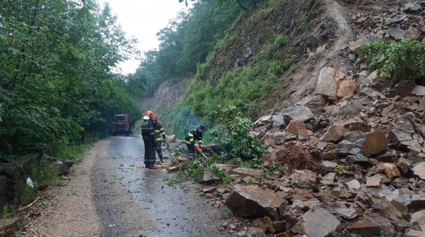 caderi masive pietre lac tarnita cluj