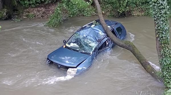 barbat decedat cazut masina rau cerna