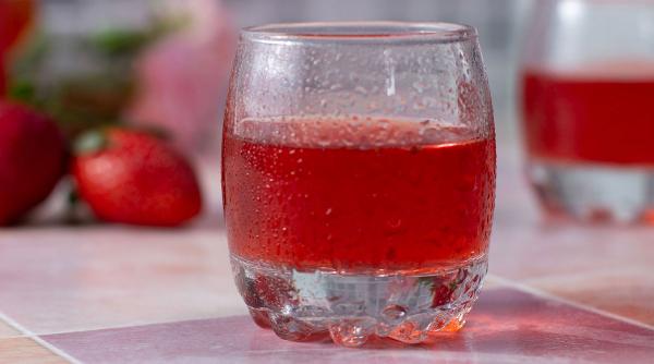 capsunata lichior capsuni reteta preferata doamne