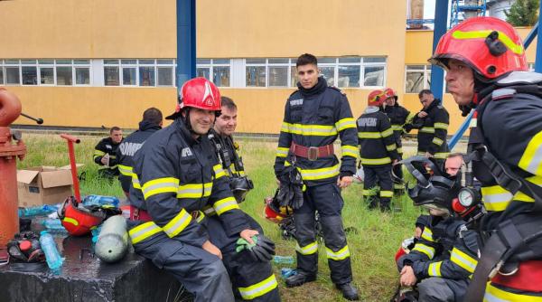 eroi pompieri incendiu expozie petromidia