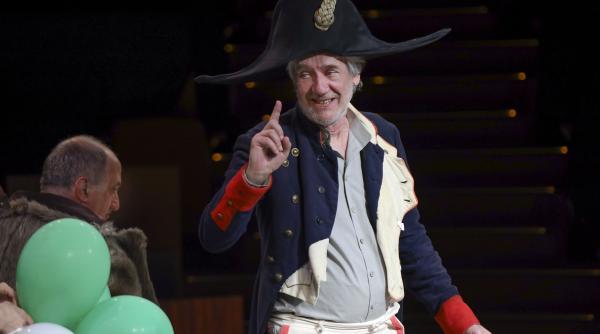 creatorul de teatru cu marcel iures in deschiderea festivalului international de teatru de la sibiu fits