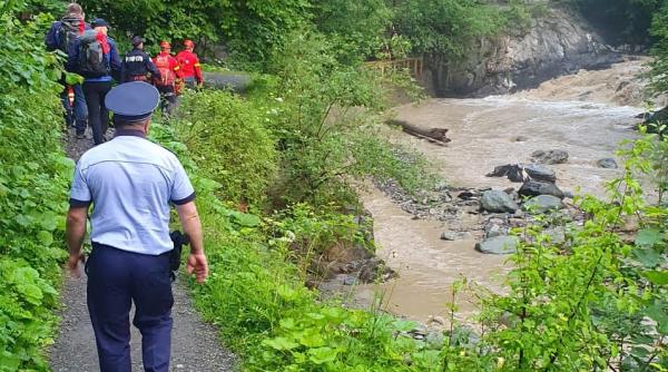 copil disparut tata munte vrancea cautari