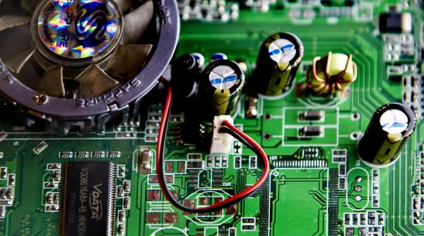 europa est batalie piata cipuri