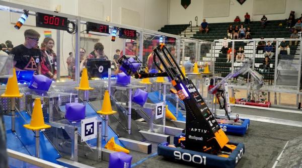 echipa de robotica a liceului national de informatica arad delta force a pus aradul si romania inca odata pe harta roboticii mondiale