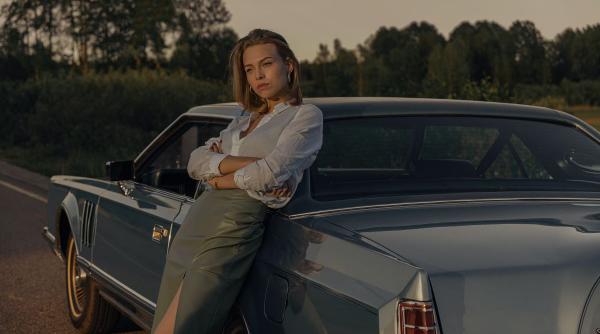 cum poti integra fusta de piele in tinute pentru fiecare anotimp