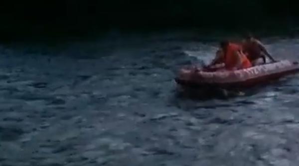 familie copil izolati insula hunedoara