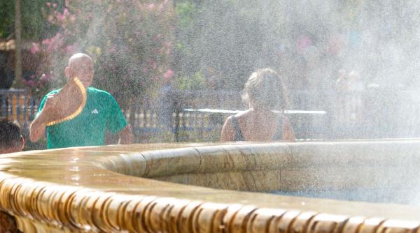 cod rosu canicula romanii spania