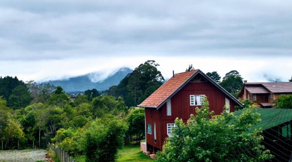 5 zone montane perfecte pentru o casa de vacanta