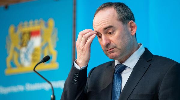 membru executiv bavarez chemat acuzatii antisemitism