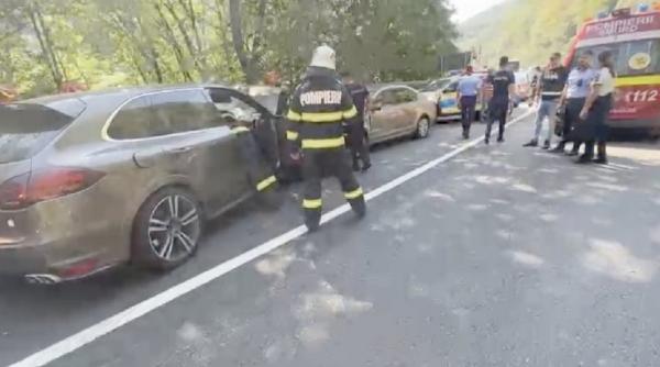 valea oltului blocata accident cinci masini