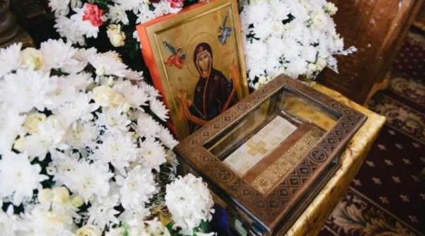 calendar ortodox 31 august 2023 legenda brau facator minuni tesut fecioara maria rugaciune