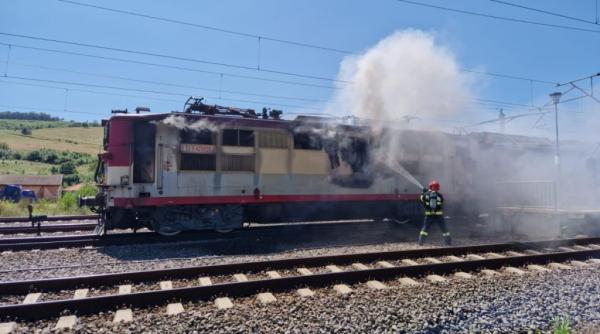 foc tren incendiu gara oradea calatori evacuati