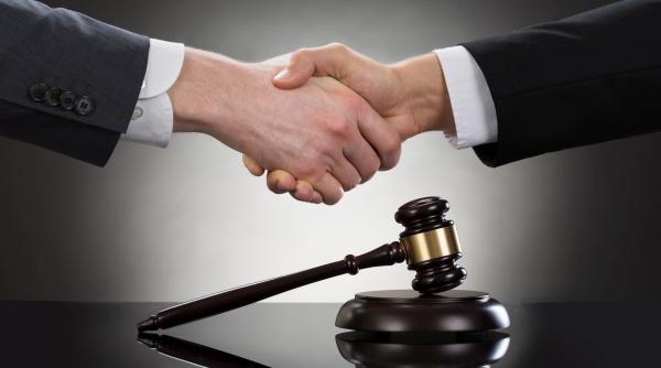 tribunal privat procese instante judecata stat