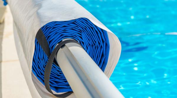 sfaturi pentru ingrijirea piscinei pe timpul iernii