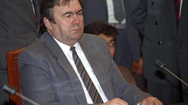 moarte mircea snegur primul presedinte republica moldova