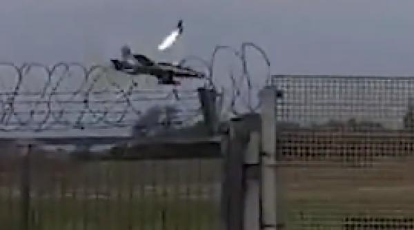 tragedie show aviatic avion prabusit peste masina fetita murit