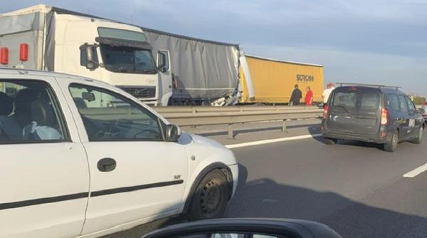 accident patru masini a1 traficul blocat elicopterul smurd trimis