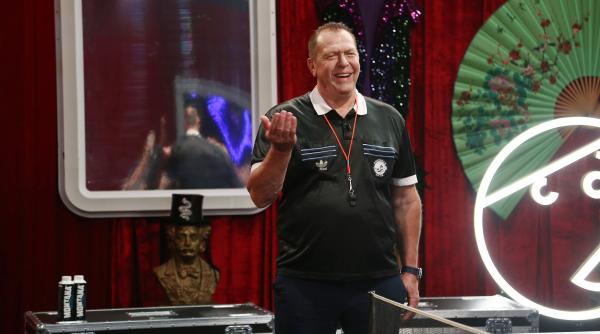 helmuth duckadam joker in cel de al doilea episod din noul sezon iumor cheloo duckadam este eroul copilariei mele