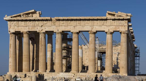 incident acropole romanca arestata furt