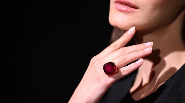 mister diamante roz descoperire uimitoare aparitie pont cautatori pietre pretioase