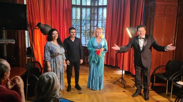 ziua bucurestiului sarbatorita la biblioteca metropolitana prin diverse evenimente cultural artistice expozitiile pot fi admirate pana la sfarsitul lunii septembrie