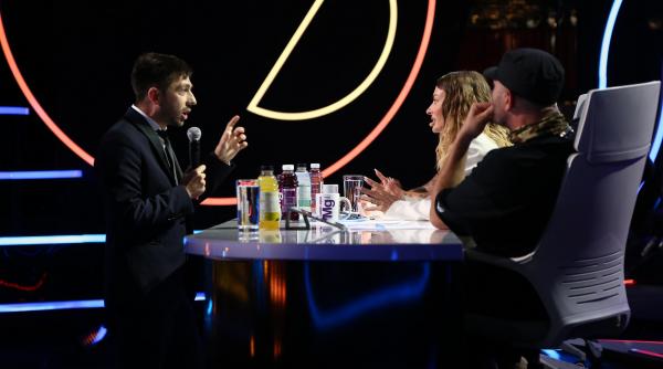 vlogger ul mircea bravo vine pe scena iumor sambata ora 20 00 la antena 1 cu bravo atrag aprecierile iar cu popa banii