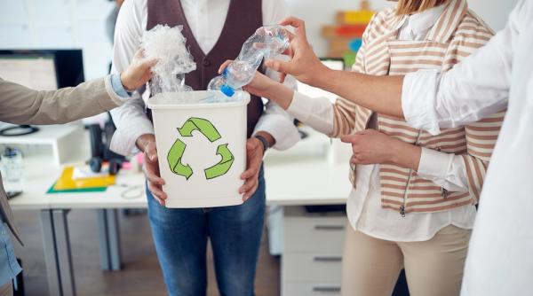 cum poate fiecare angajat sa contribuie la protectia mediului la locul de munca