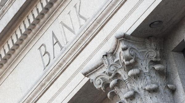 banci americane milioane vanzarea credite auto obligatiuni