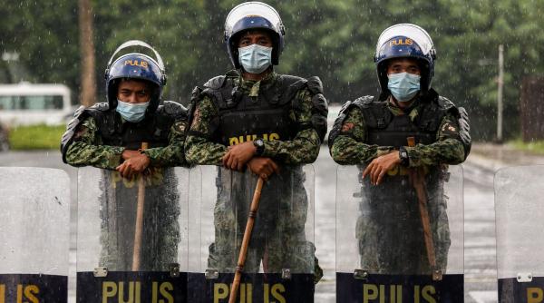 explozie slujba catolica universitatea stat mindanao marawi filipine