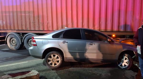 soferita beata intrat sub camion puchenii mari