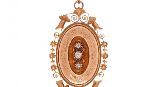 magia craciunului bijuterii de zeci de mii de euro la bucuresti