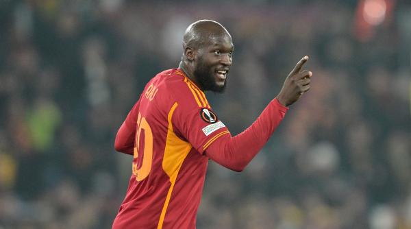 pellegrini si lukaku au dus roma la o victorie cu 2 0 in fata unui napoli in noua oameni