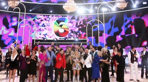 revelionul cel nebun antena 1 zeci vedete spectacol distractie