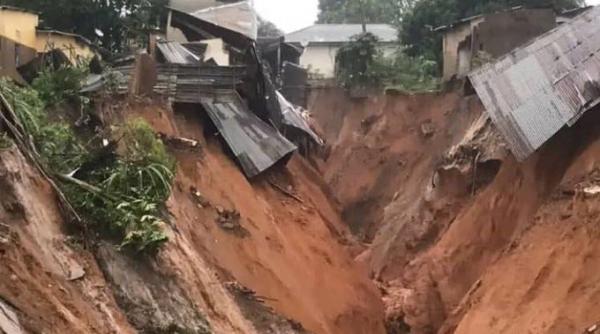 zeci cadavre alunecari teren inundatii congo