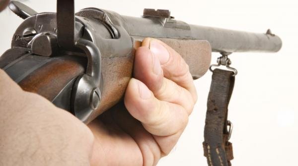 barbat impuscat eremitu mures anul nou