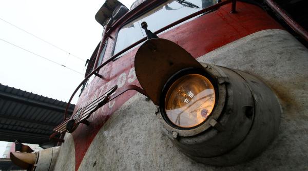 trafic feroviar intrerupt pe relatia simbrea palanca unde un tren a lovit mortal o femeie