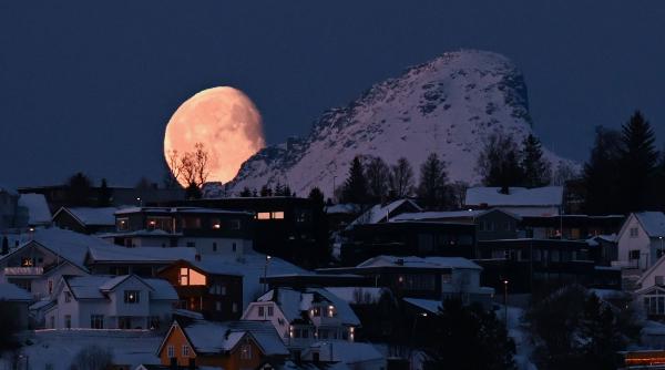 3 ritualuri luna noua magie 2024