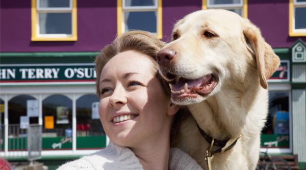 7 cei mai buni caini paza femei singure