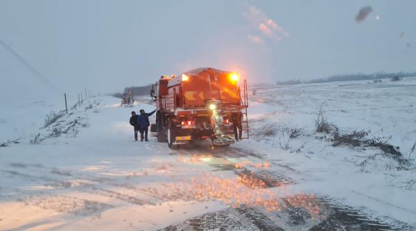 ambulanta blocata drum inzapezit vutcani gravida