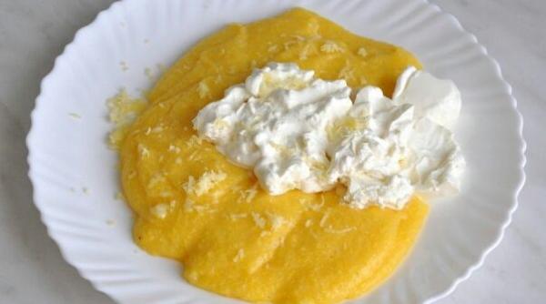 mamaliga forma corecta plural limba romana