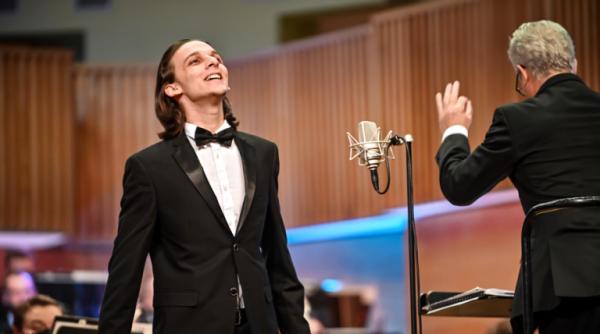 pentru prima oara in stagiunea de marti seara un contratenor alexandru costea