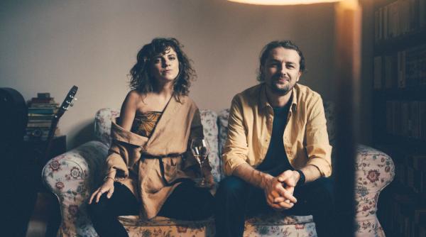 premiera la teatrelli gazda un spectacol sonor cu muzici povestite de madalina paval si alexei turcan