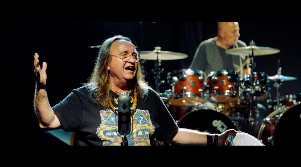 artistul legendar mike godoroja lanseaza ana frumoasa fata