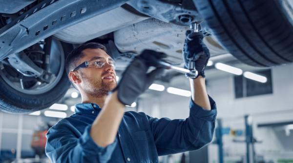 vesti proaste piata auto societate desfiinteaza mii posturi