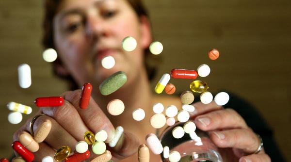 romanii cantitati uriase medicamente raceala 2023 parasinus vandut masiv