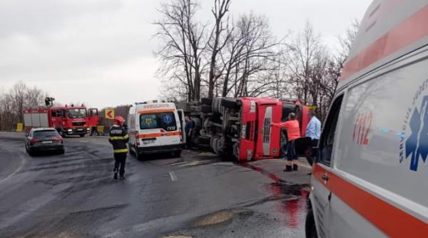 accident dn 7 pitesti ramnicu valcea tir rasturnat