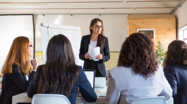 teama de a tine un discurs 5 sfaturi pentru a gestiona emotiile