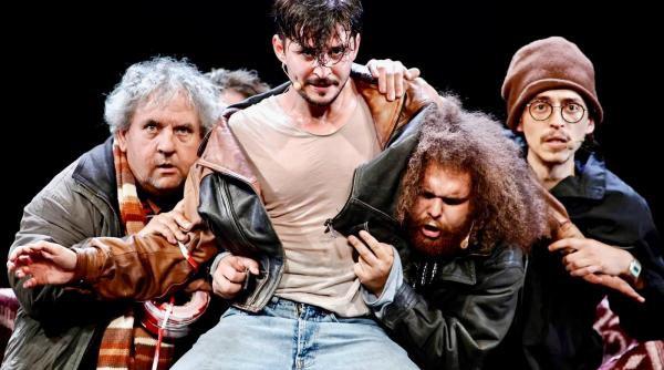 teatrul national din timisoara doua nominalizari la premiile uniter 2024